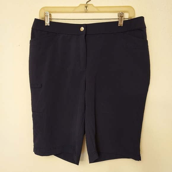 WEEKENDS BY CHICO'S SIZE 1 WOMENS CONTEMPORARY BLUE SHORTS SIDE ZIPPER POCKET - Picture 1 of 4